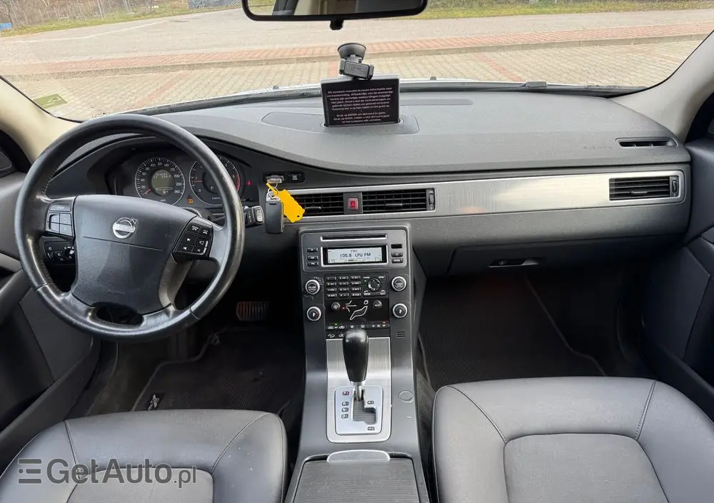 VOLVO XC 70 D5 AWD Momentum