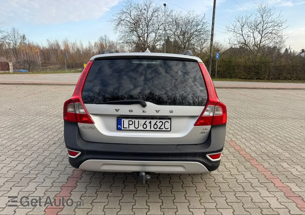 VOLVO XC 70 D5 AWD Momentum