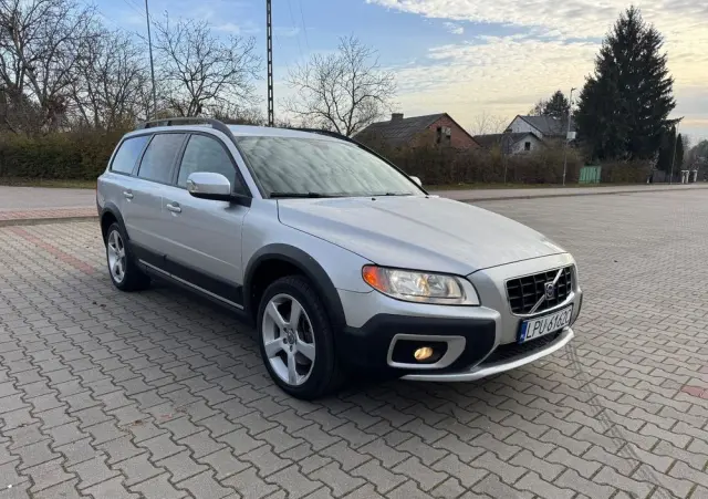 VOLVO XC 70 D5 AWD Momentum