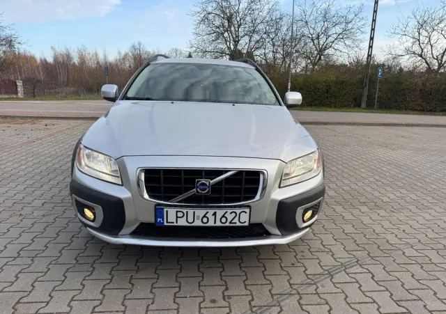 VOLVO XC 70 D5 AWD Momentum