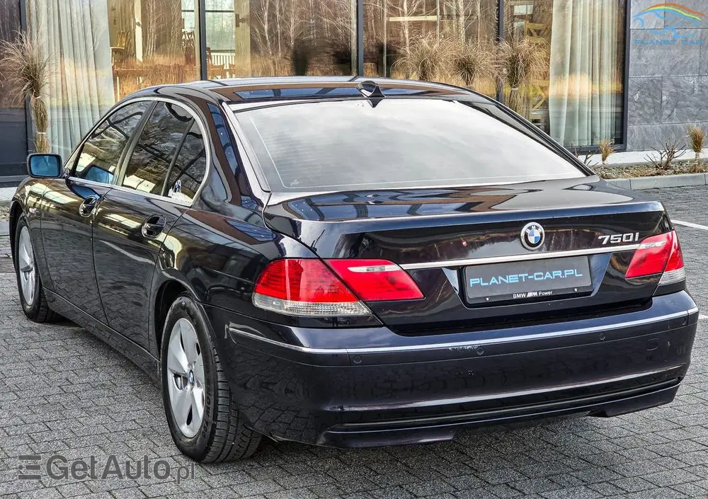 BMW Seria 7 750i