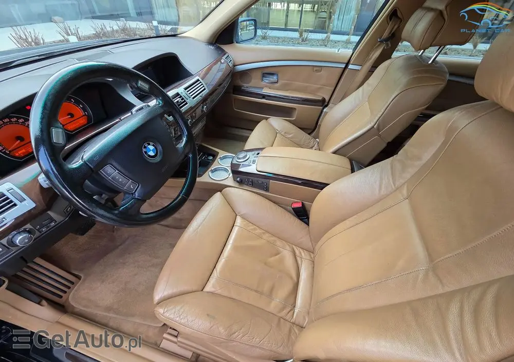 BMW Seria 7 750i