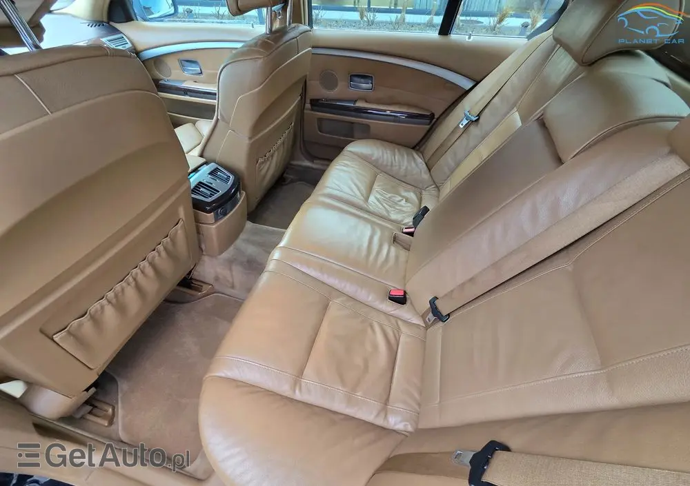 BMW Seria 7 750i