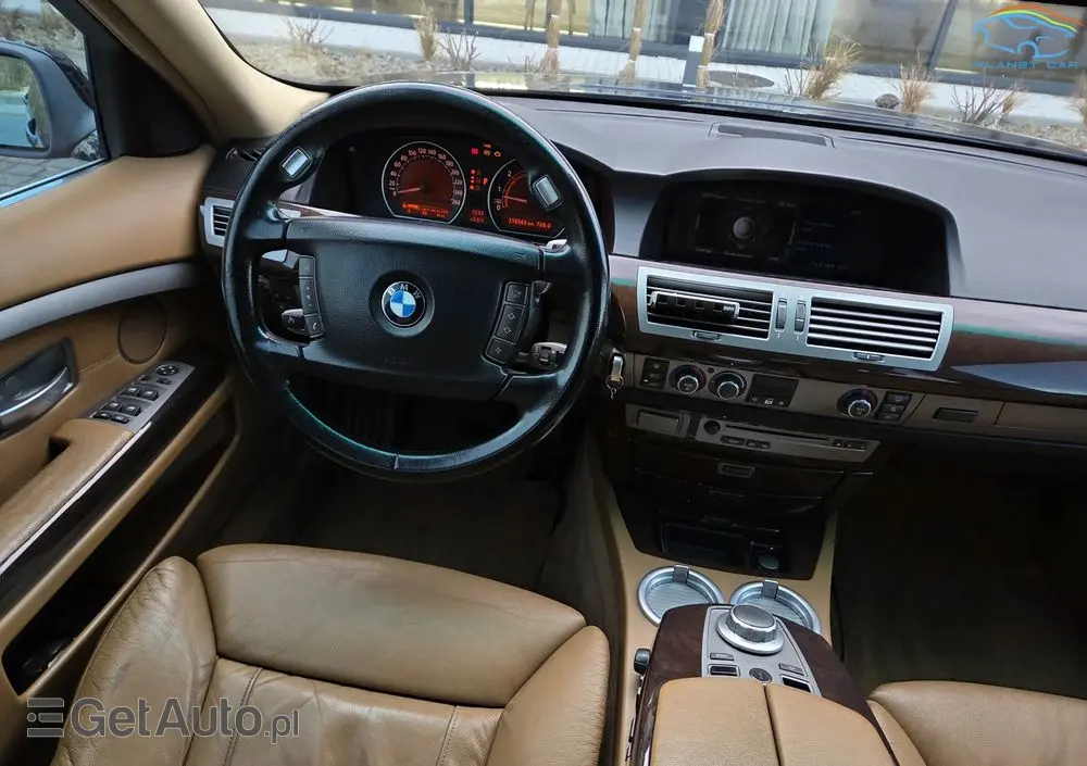 BMW Seria 7 750i