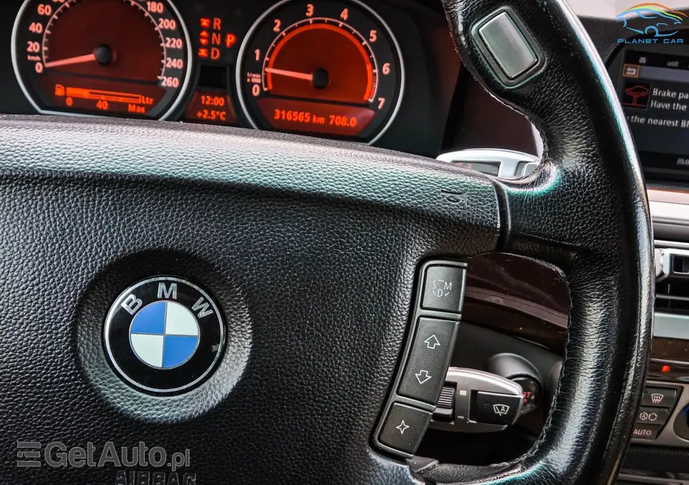 BMW Seria 7 750i