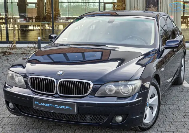 BMW Seria 7 750i