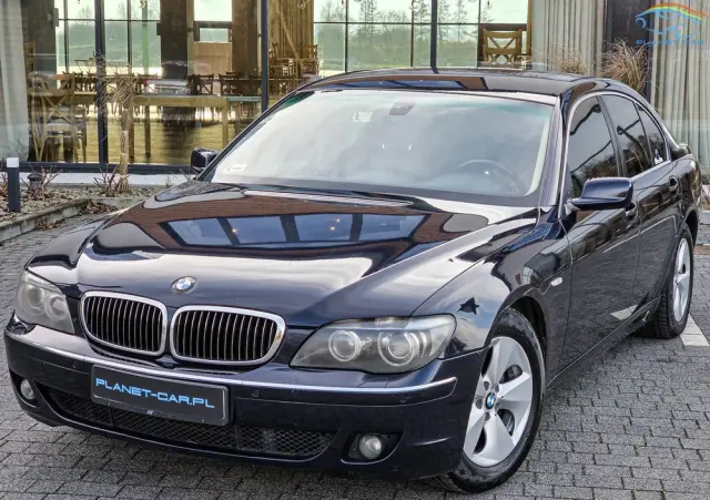 BMW Seria 7 750i