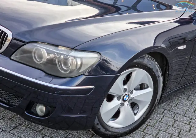 BMW Seria 7 750i