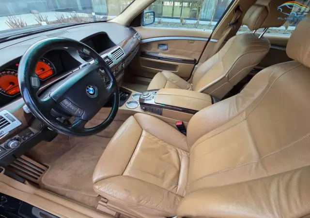 BMW Seria 7 750i