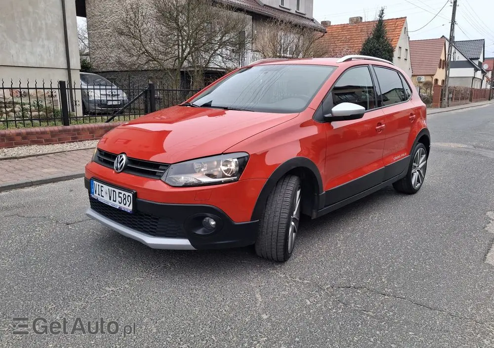 VOLKSWAGEN Polo Cross 