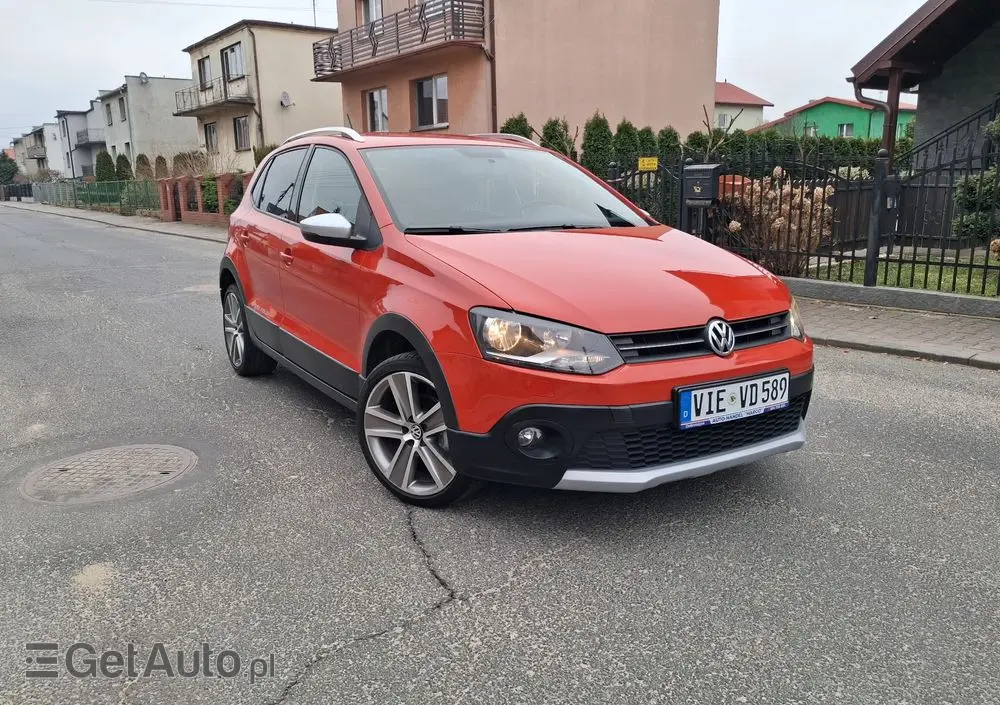 VOLKSWAGEN Polo Cross 