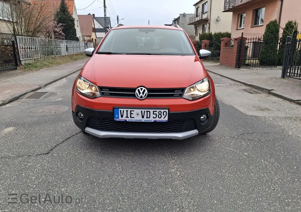 VOLKSWAGEN Polo Cross 