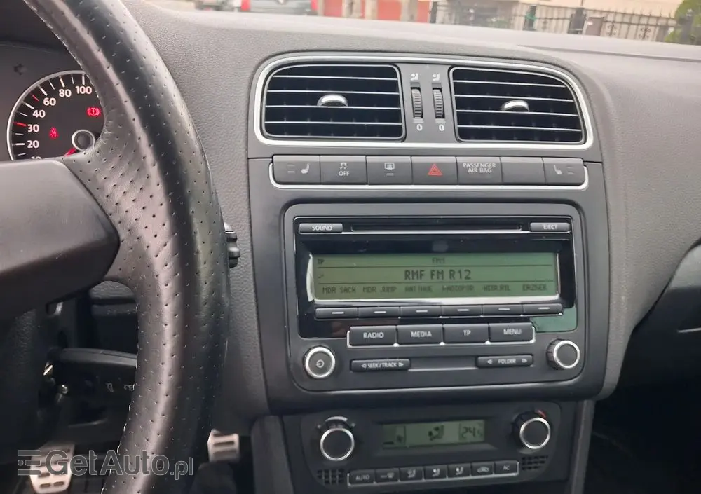 VOLKSWAGEN Polo Cross 