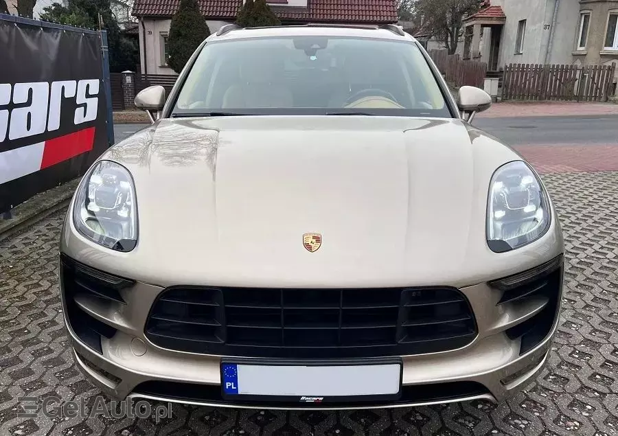 PORSCHE Macan PDK