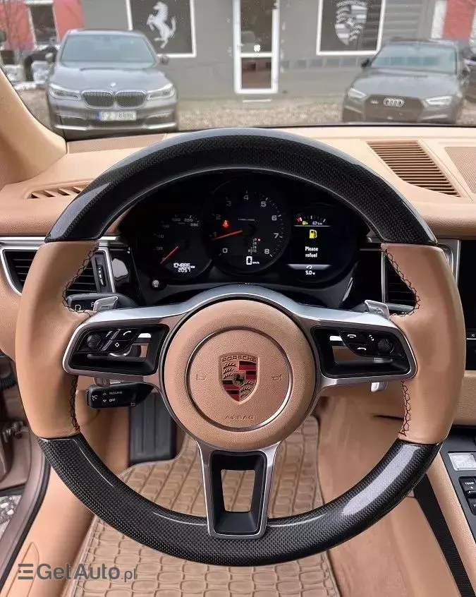 PORSCHE Macan PDK