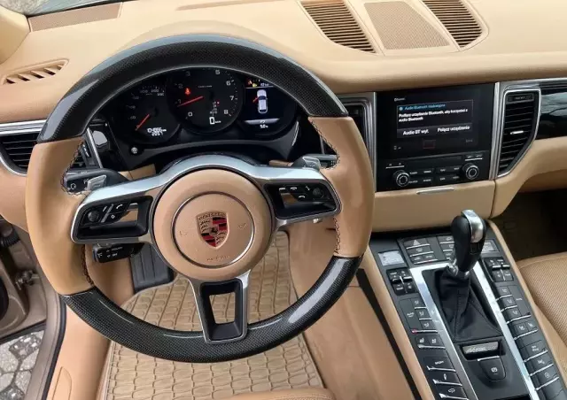 PORSCHE Macan PDK