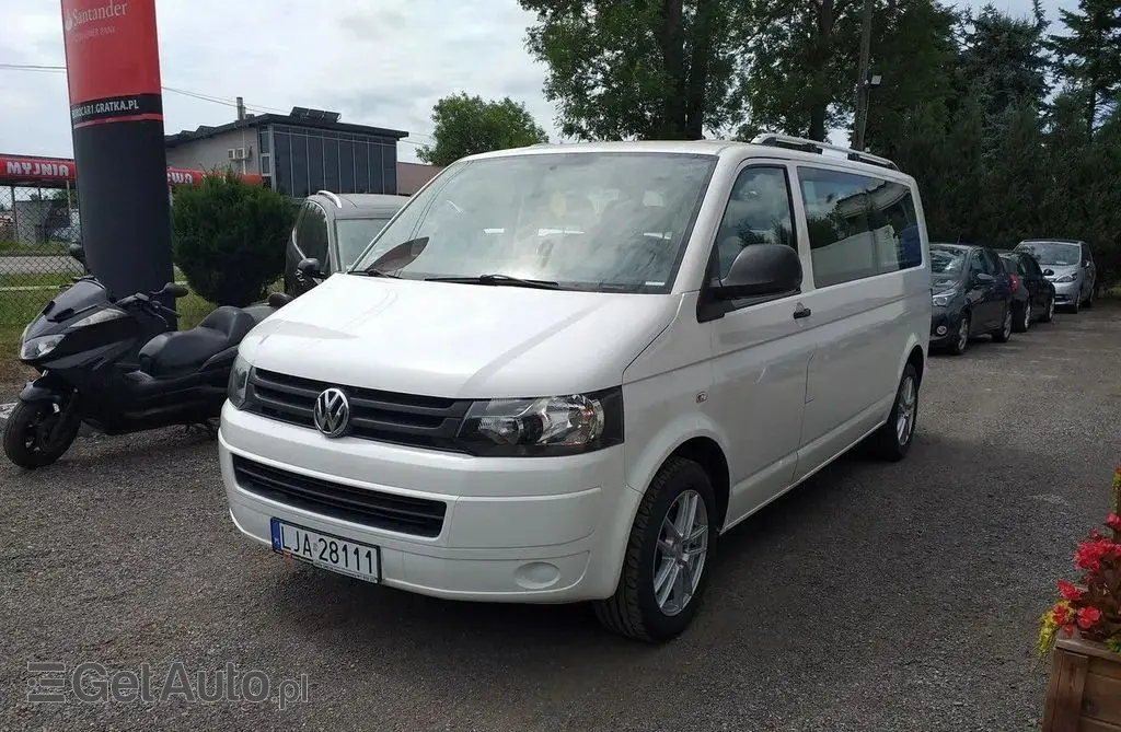 VOLKSWAGEN Caravelle 