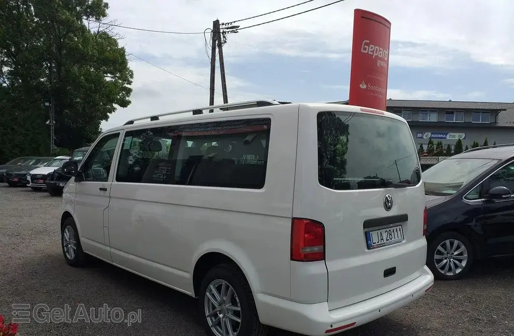 VOLKSWAGEN Caravelle 