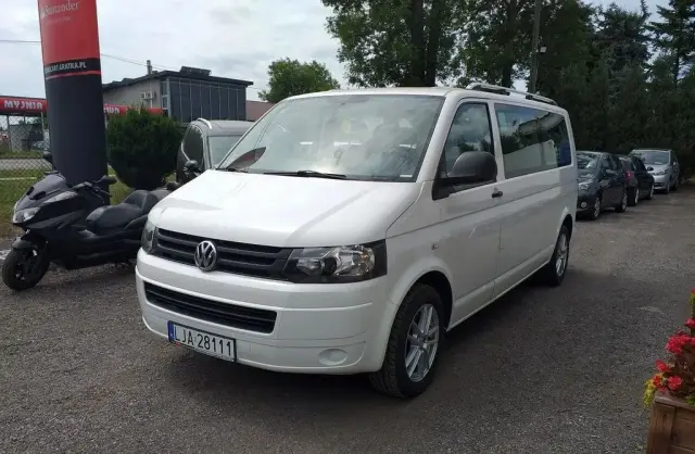 VOLKSWAGEN Caravelle 