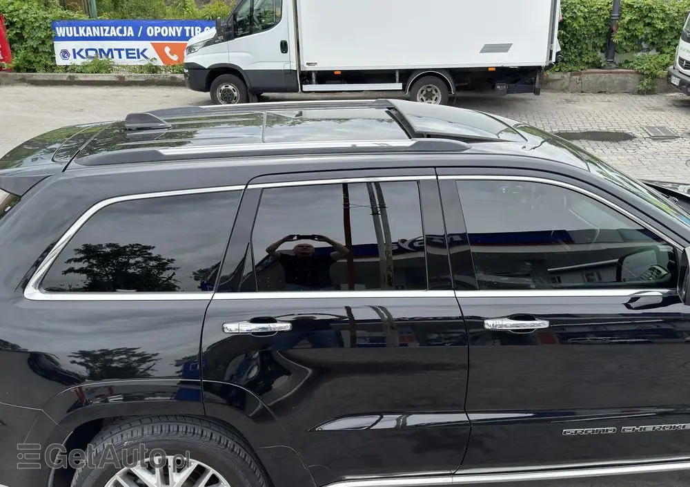 JEEP Grand Cherokee 5.7 V8 HEMI Overland Summit