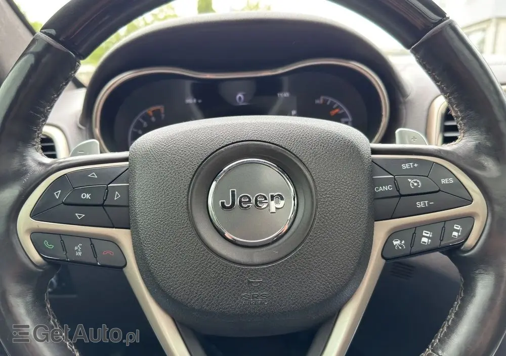 JEEP Grand Cherokee 5.7 V8 HEMI Overland Summit