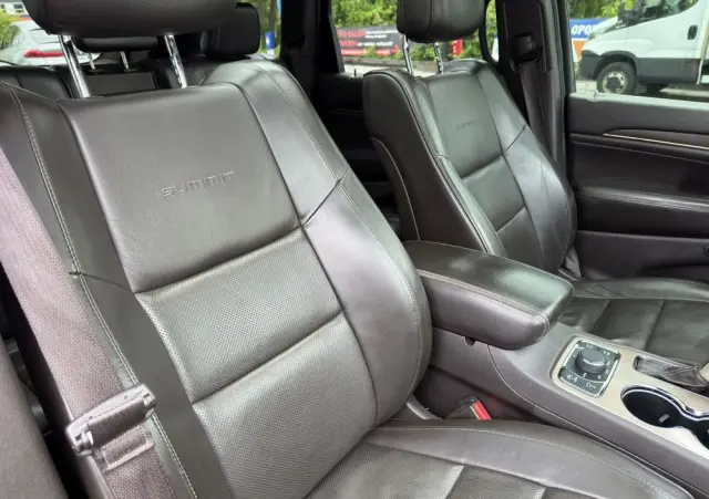 JEEP Grand Cherokee 5.7 V8 HEMI Overland Summit