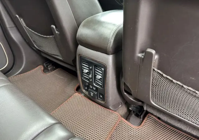 JEEP Grand Cherokee 5.7 V8 HEMI Overland Summit