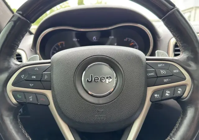 JEEP Grand Cherokee 5.7 V8 HEMI Overland Summit