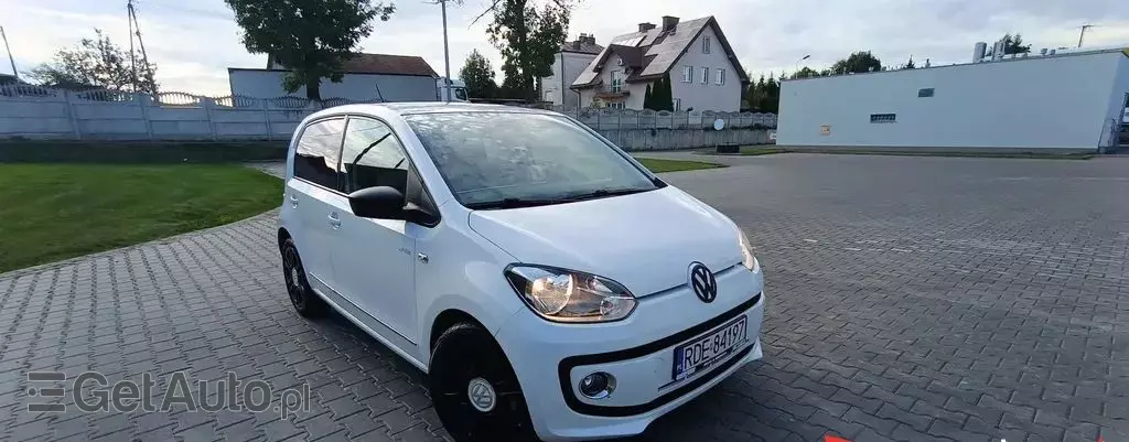 VOLKSWAGEN Up! 