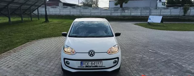 VOLKSWAGEN Up! 