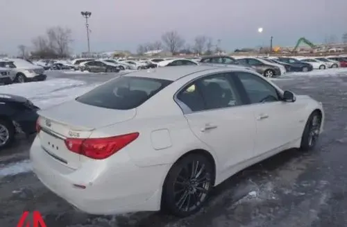 INFINITI Q50 