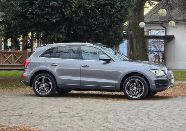 AUDI Q5 2.0 TDI Quattro Sport S tronic