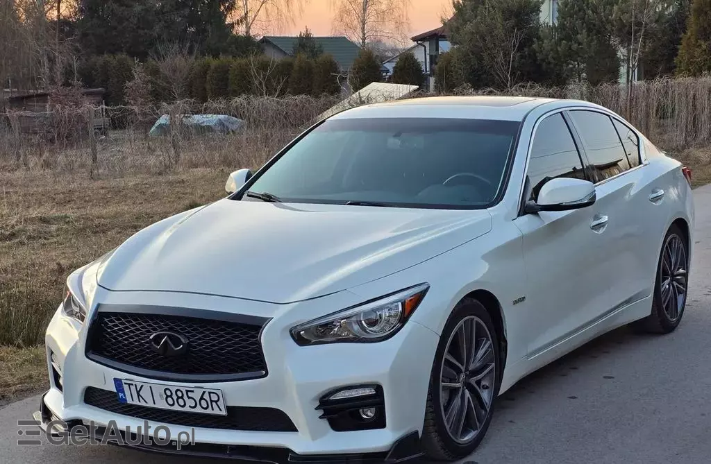 INFINITI Q50 