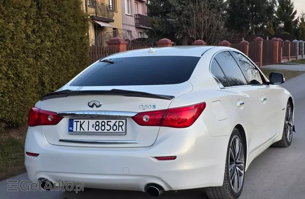 INFINITI Q50 