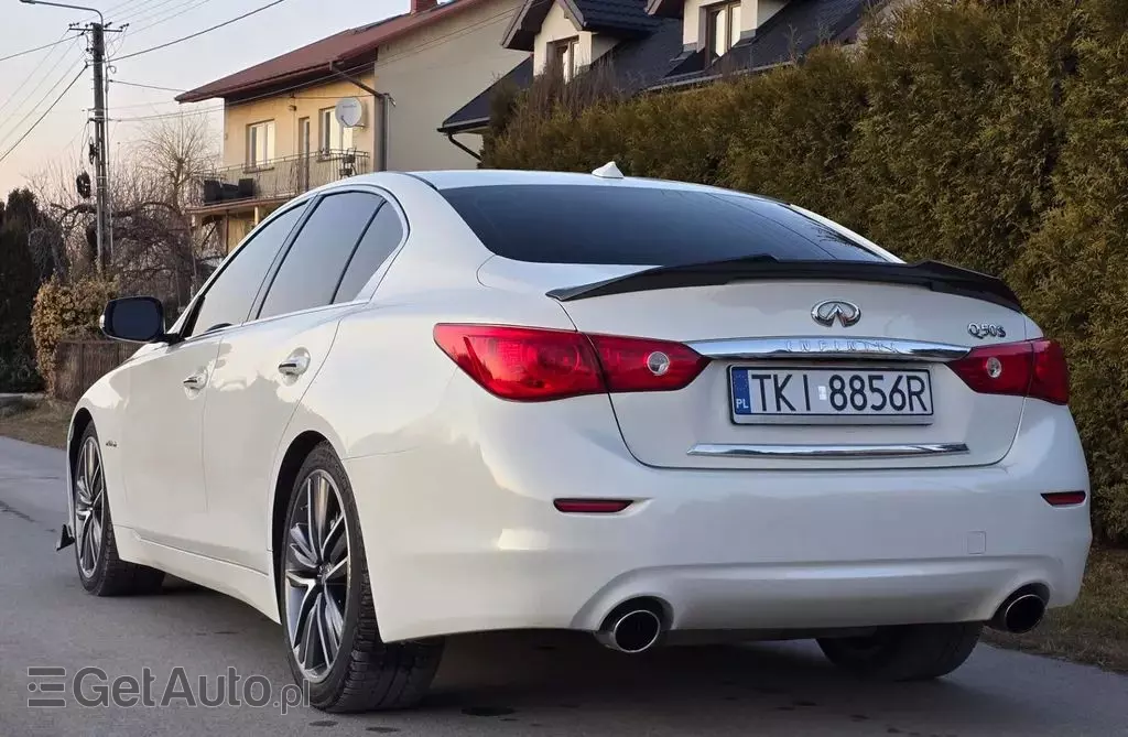INFINITI Q50 