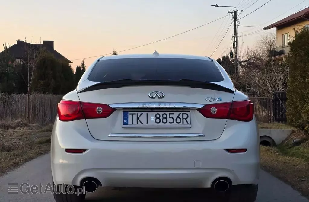 INFINITI Q50 