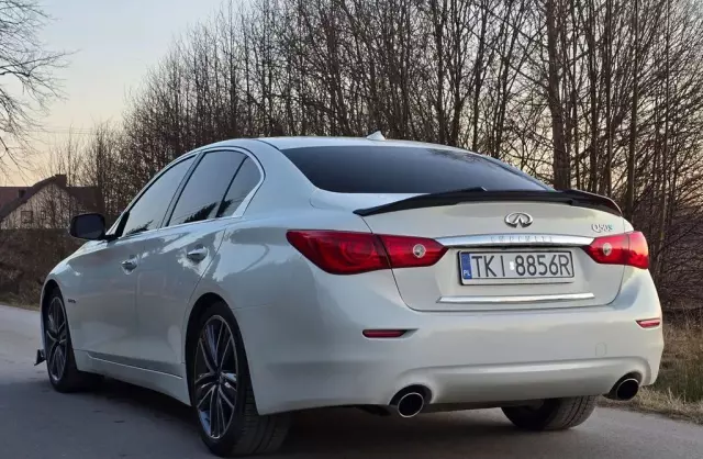 INFINITI Q50 