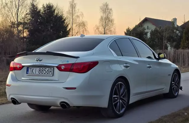 INFINITI Q50 