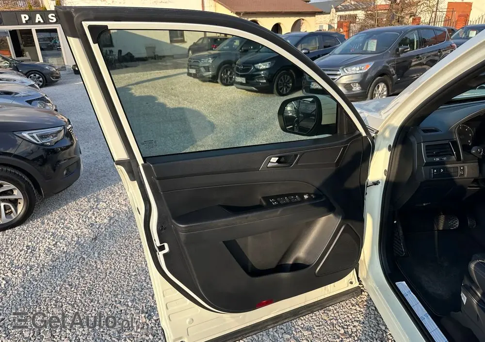 SSANGYONG/KGM Musso 4WD Autm Crystal