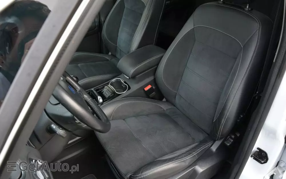 FORD S-Max 2.0 TDCi DPF Titanium