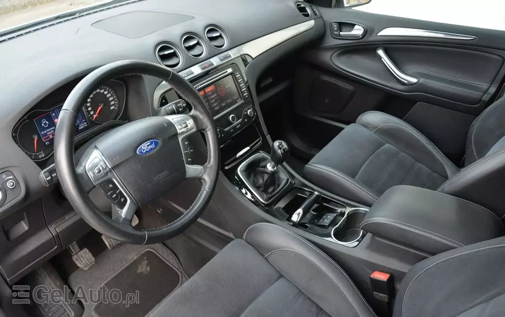 FORD S-Max 2.0 TDCi DPF Titanium