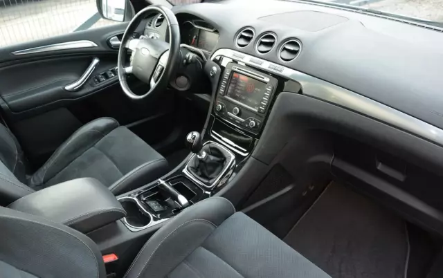 FORD S-Max 2.0 TDCi DPF Titanium