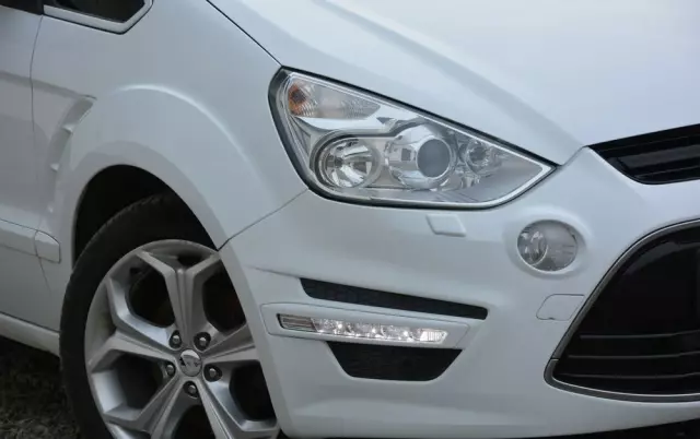 FORD S-Max 2.0 TDCi DPF Titanium