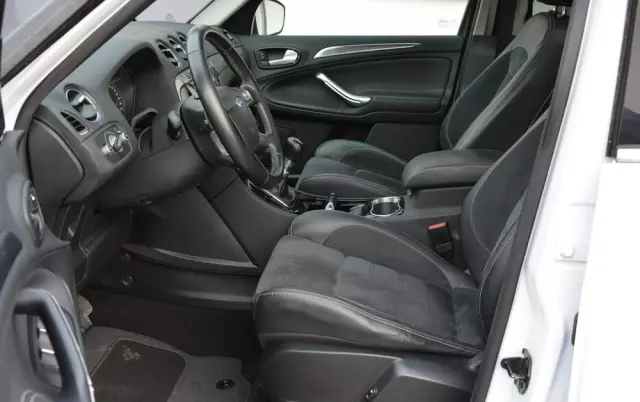 FORD S-Max 2.0 TDCi DPF Titanium