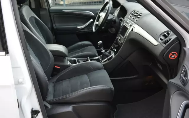 FORD S-Max 2.0 TDCi DPF Titanium