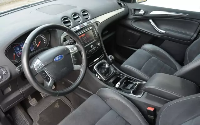 FORD S-Max 2.0 TDCi DPF Titanium