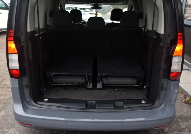 VOLKSWAGEN Caddy 2.0 (7-Si.) Maxi