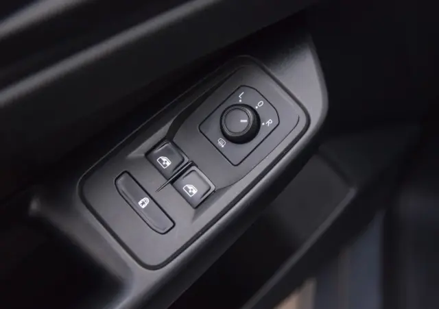 VOLKSWAGEN Caddy 2.0 (7-Si.) Maxi