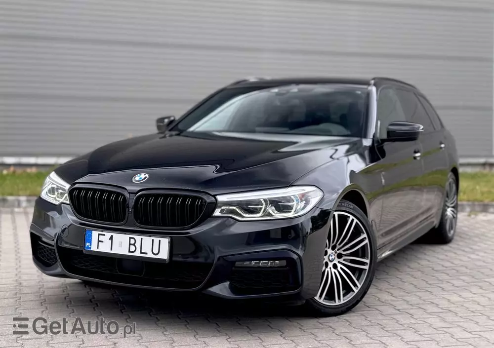 BMW Seria 5 520d xDrive Touring M Sport Edition