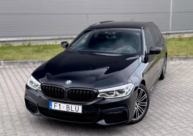 BMW Seria 5 520d xDrive Touring M Sport Edition
